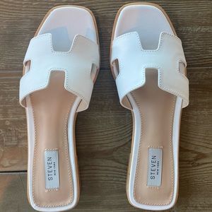 Steve Madden white leather sandals size 8.5